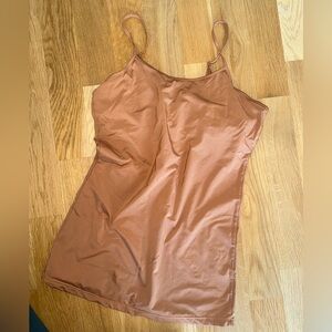 Silky Nude Barre tank top